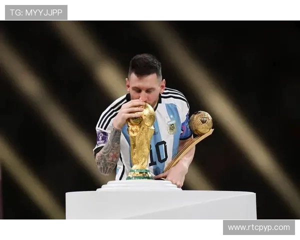 萨内蒂盛赞梅西成就阿根廷梦想称其为杰出领袖与足球传奇 萨内蒂盛赞梅西成就阿根廷梦想称其为杰出领袖与足球传奇