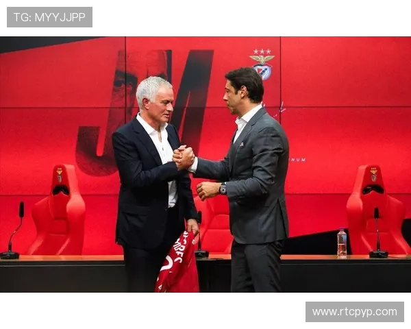 穆里尼奥在本菲卡葡萄牙杯赛中大胆变阵三中卫迎战对手 穆里尼奥在本菲卡葡萄牙杯赛中大胆变阵三中卫迎战对手